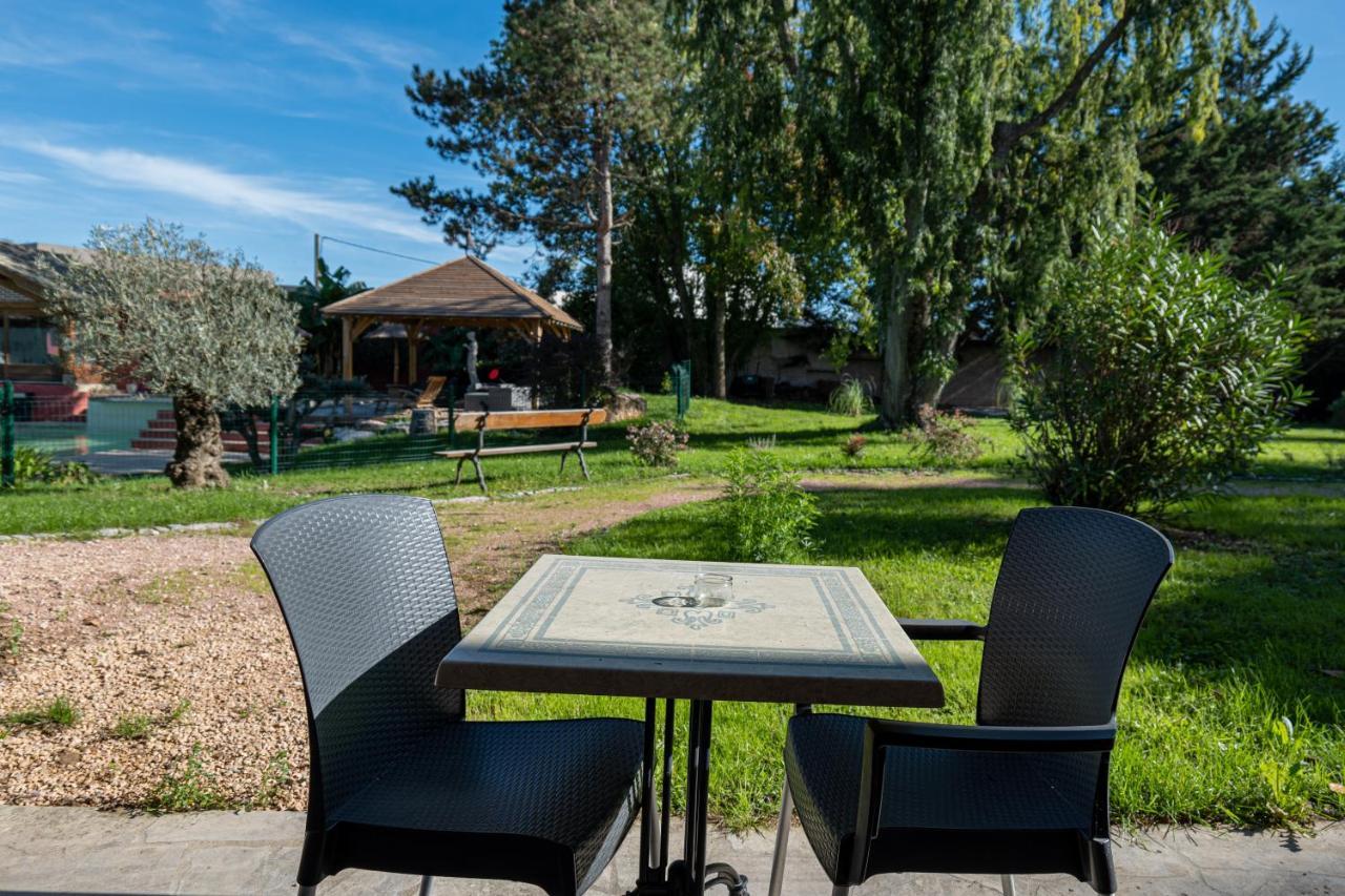 Village 2* Tournus