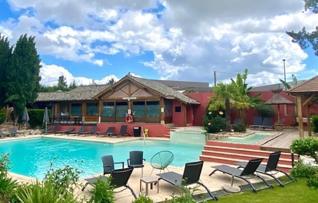 Village 2* Tournus